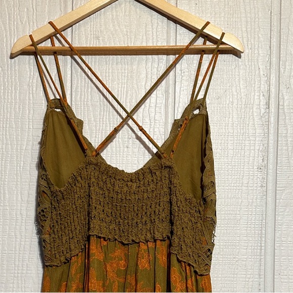 Lace Bodice Smocked Back Slip Dress - Picture 8 of 9